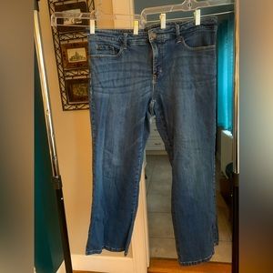 Old Navy Tummy Trimmer jeans bootcut 18 short